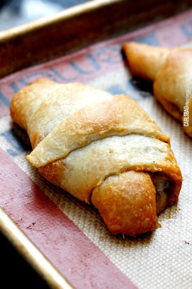 showing how to make crescent roll recipe by baking Pillsbury crescent rolls until golden