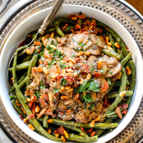 Roasted Green Beans with Cremini Bacon Mushroom Sauce - these beans are amazing! wonderfully flavorful, crisp tender and the silky Cremini Bacon Mushroom Sauce is out of this world! If you are looking for an alternative to green bean casserole, this is it! #thanksgiving