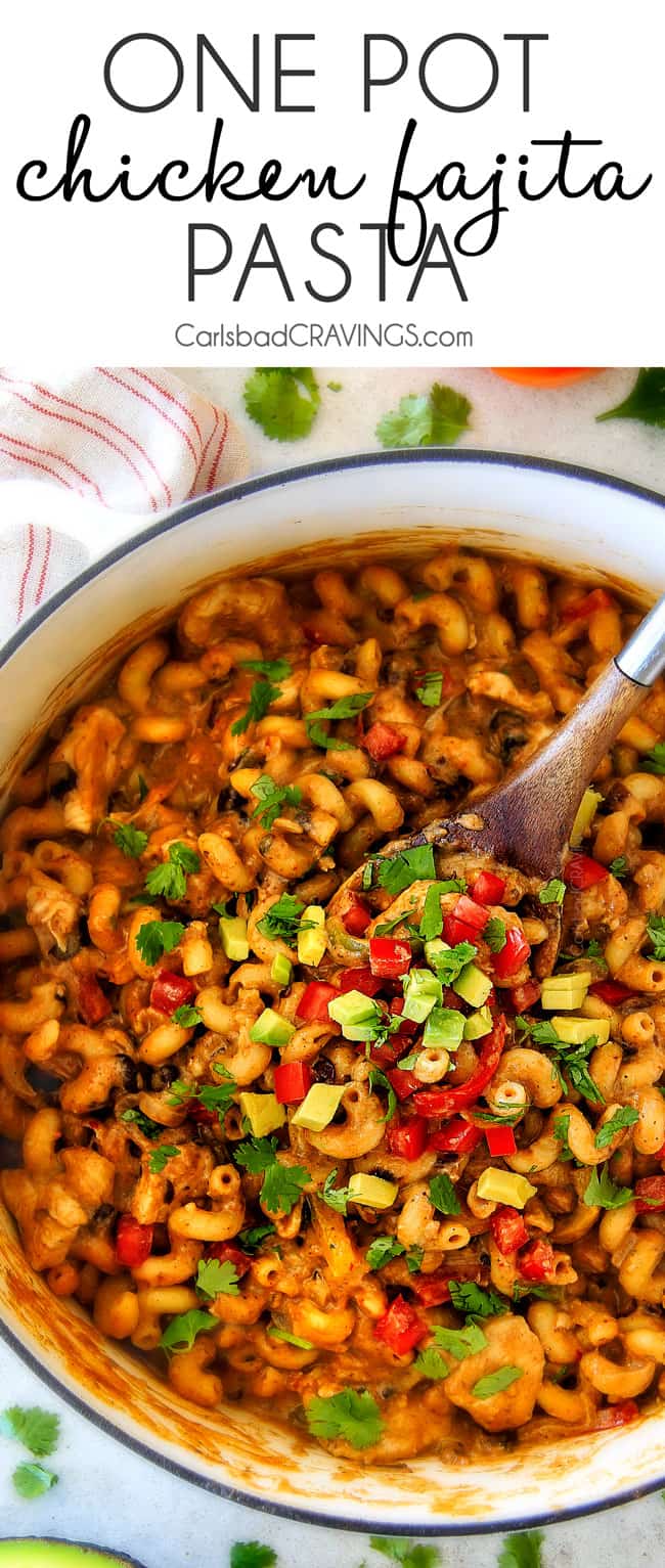 Lighter ONE POT Chicken Fajita Pastaย has only minutes of hands-on cooking time! ย Its smothered in cheesy, creamy salsa infused sauce bursting with your favorite fajita spiced chicken, onions and peppers! ย The pasta cooks right IN the sauce for simple prep, minimal cleanup, and extra flavooooor! ย top view of easy chicken fajita pasta with chicken and bell peppers