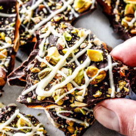 Ridiculously EASY Pistachio Chocolate Pretzel Bark is the best pretzel bark recipe I have ever made - perfect for holiday gifts!ย It's easy, stress free, make ahead and everyone looooooves it!