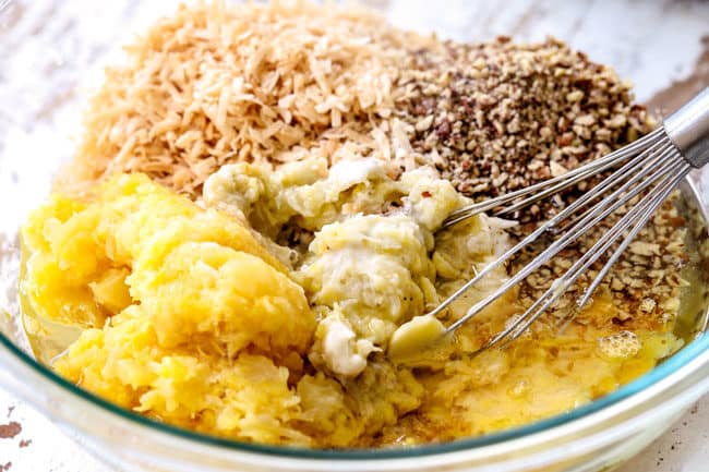 showing how to make hummingbird cake by combining wet ingredients