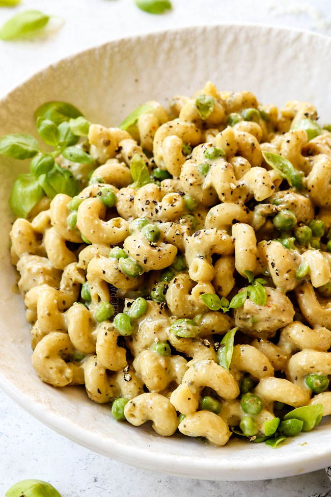 chicken pesto pasta recipe in a white bowl