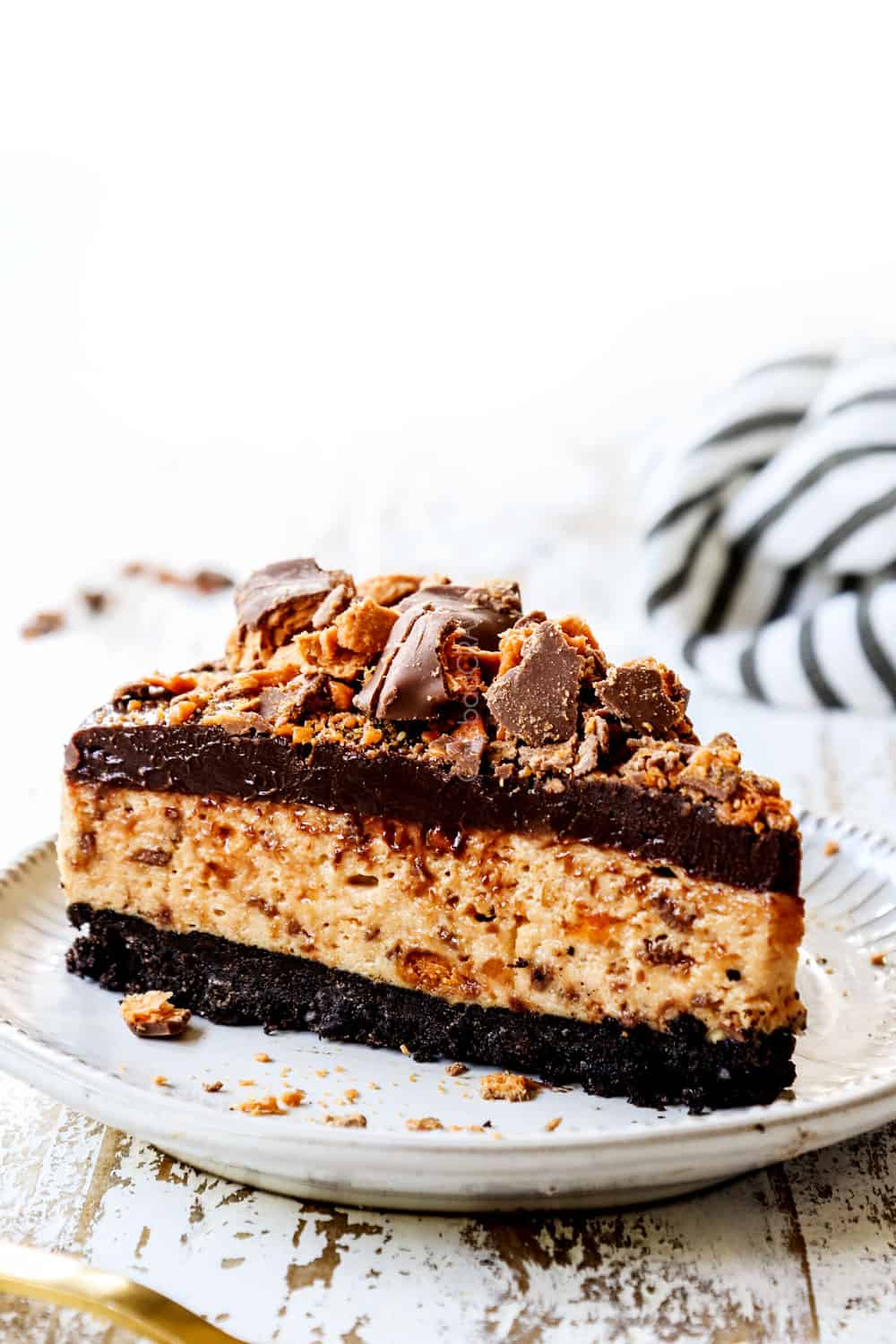 up close of a slice of Butterfinger Pie