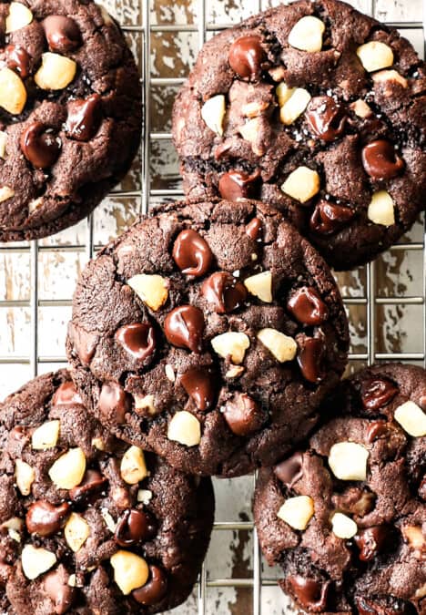 up close top view showing how to make macadamia nut cookies by cooling on a wire rack